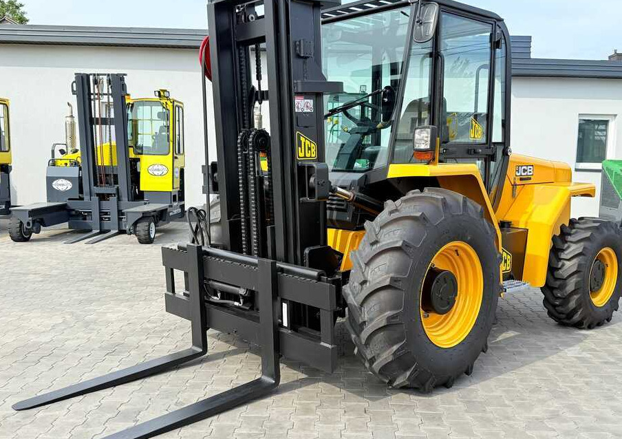 JCB 940 / DIESEL / TRIPLEX 4500MM / FORK POSITIONER / FORK SIDESHIFT / 4T / NEW TYRES / LIKE NEW - رافعة شوكية للأرض الوعرة: صورة 1 JCB 940 / DIESEL / TRIPLEX 4500MM / FORK POSITIONER / FORK SIDESHIFT / 4T / NEW TYRES / LIKE NEW - رافعة شوكية للأرض الوعرة: صورة 1