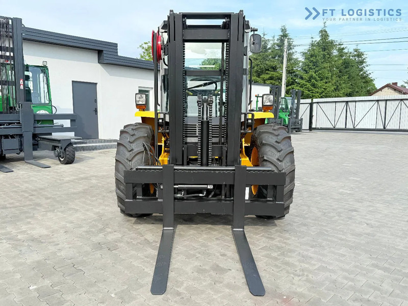 JCB 940 / DIESEL / TRIPLEX 4500MM / FORK POSITIONER / SIDE SHIFT / 4T / NEW TYRES / LIKE NEW 940 / DIESEL / TRIPLEX 4500MM / FORK PO - رافعة شوكية للأرض الوعرة: صورة 4 JCB 940 / DIESEL / TRIPLEX 4500MM / FORK POSITIONER / SIDE SHIFT / 4T / NEW TYRES / LIKE NEW 940 / DIESEL / TRIPLEX 4500MM / FORK PO - رافعة شوكية للأرض الوعرة: صورة 4
