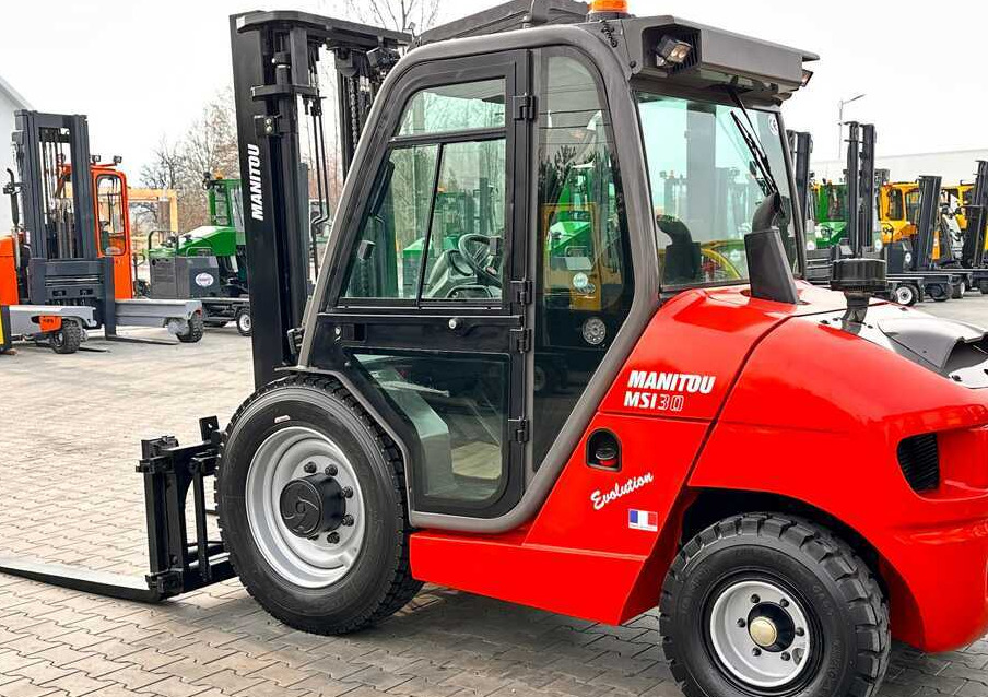 Manitou MSI30 / DIESEL / DUPLEX / 3400MM / CABIN / FORK POSITIONER / SIDE SHIFT / LIKE NEW - رافعة شوكية للأرض الوعرة: صورة 4 Manitou MSI30 / DIESEL / DUPLEX / 3400MM / CABIN / FORK POSITIONER / SIDE SHIFT / LIKE NEW - رافعة شوكية للأرض الوعرة: صورة 4