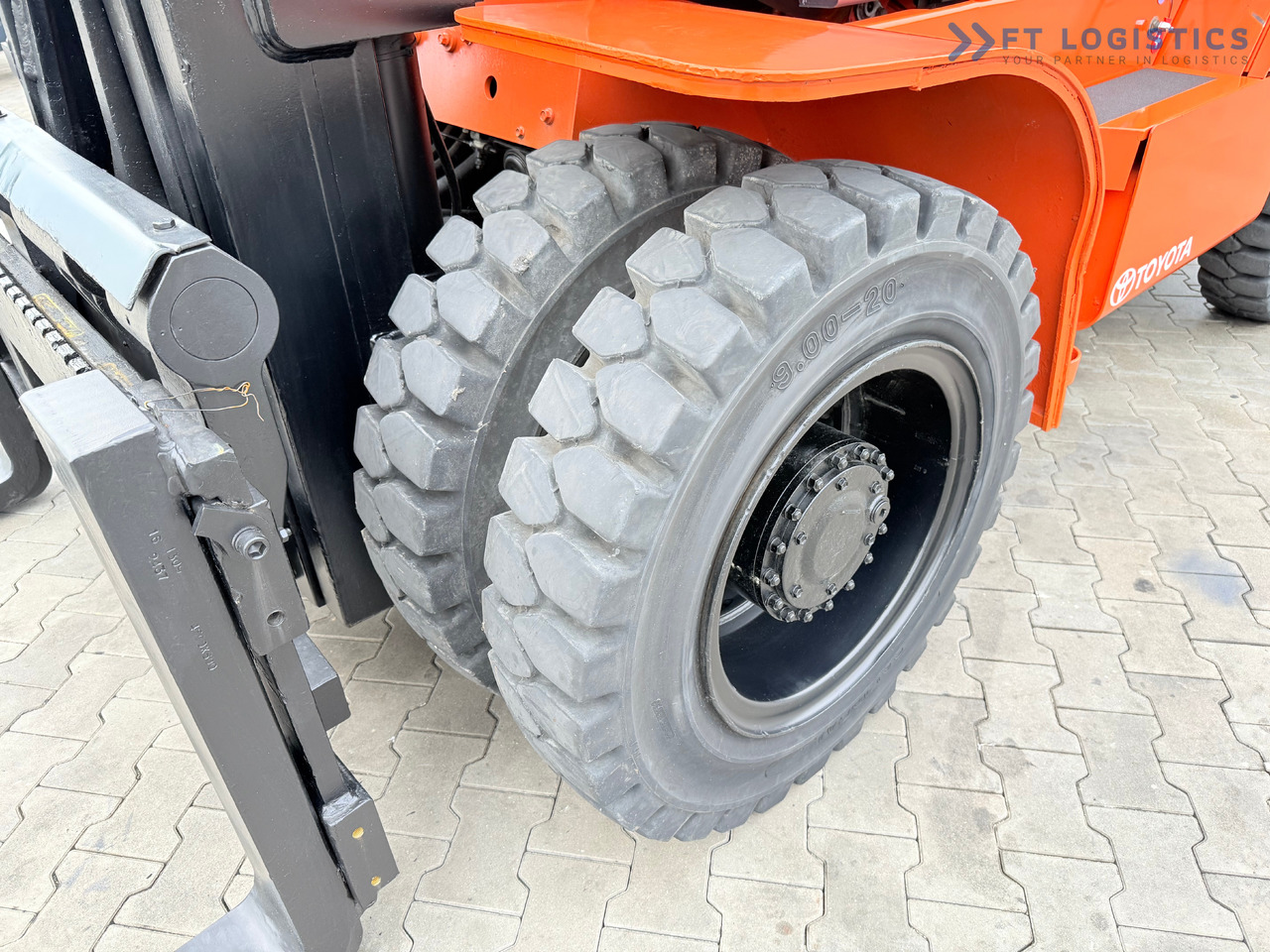 TOYOTA 60-5FD80 / DIESEL / DUPLEX - 4500MM / NEW TYRES / HEATED CABIN / 8 TON / UDT / EXCELLENT CONDITION - رافعة شوكية ديزل: صورة 4 TOYOTA 60-5FD80 / DIESEL / DUPLEX - 4500MM / NEW TYRES / HEATED CABIN / 8 TON / UDT / EXCELLENT CONDITION - رافعة شوكية ديزل: صورة 4
