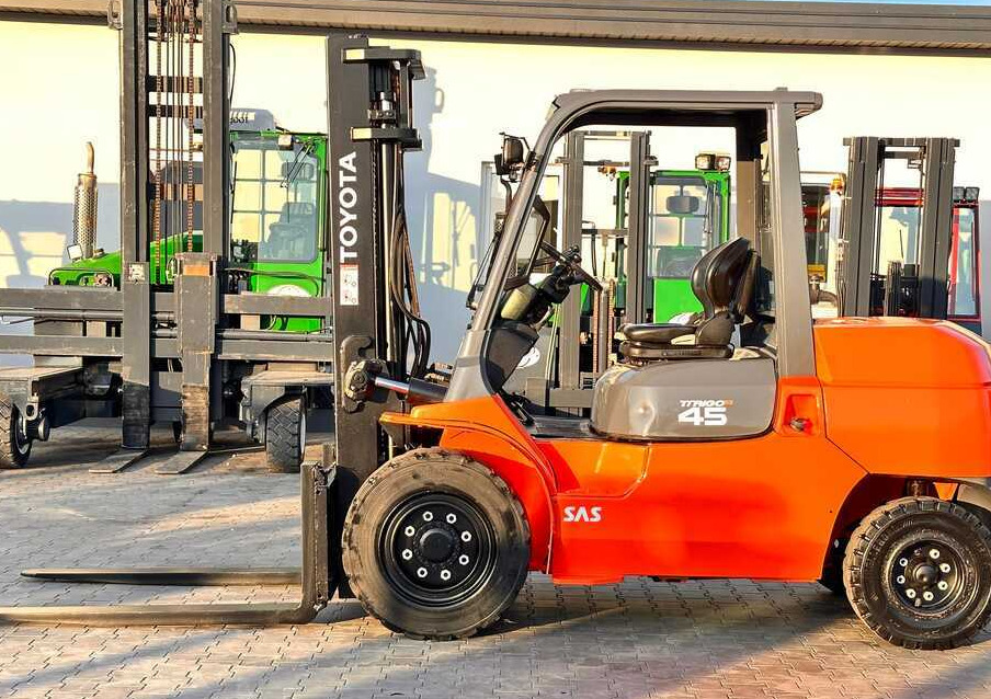 Toyota 42-4FD40 / DIESEL / 4500KG / DUPLEX / FORKS 1400MM / WELL-MAINTAINED - رافعة شوكية ديزل: صورة 4 Toyota 42-4FD40 / DIESEL / 4500KG / DUPLEX / FORKS 1400MM / WELL-MAINTAINED - رافعة شوكية ديزل: صورة 4
