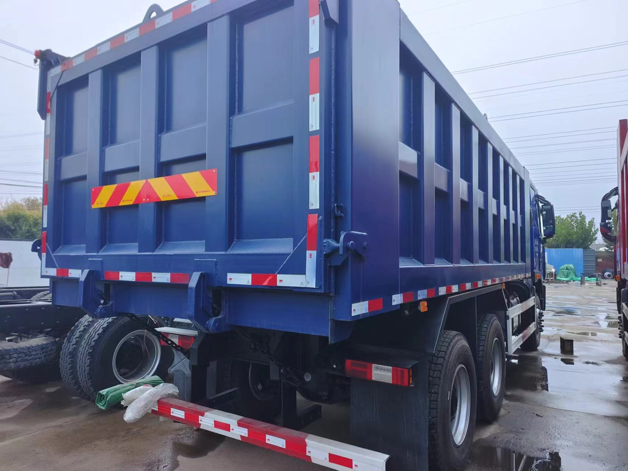 Auman Auman 6*4 dump truck - شاحنة قلاب: صورة 4 Auman Auman 6*4 dump truck - شاحنة قلاب: صورة 4