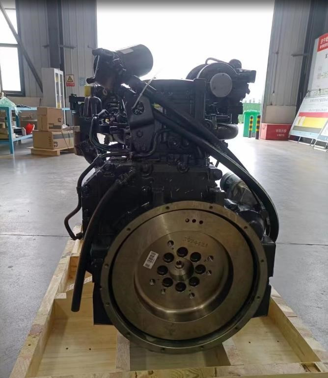 CUMMINS QSB6.7 - محرك - حفارة: صورة 2 CUMMINS QSB6.7 - محرك - حفارة: صورة 2