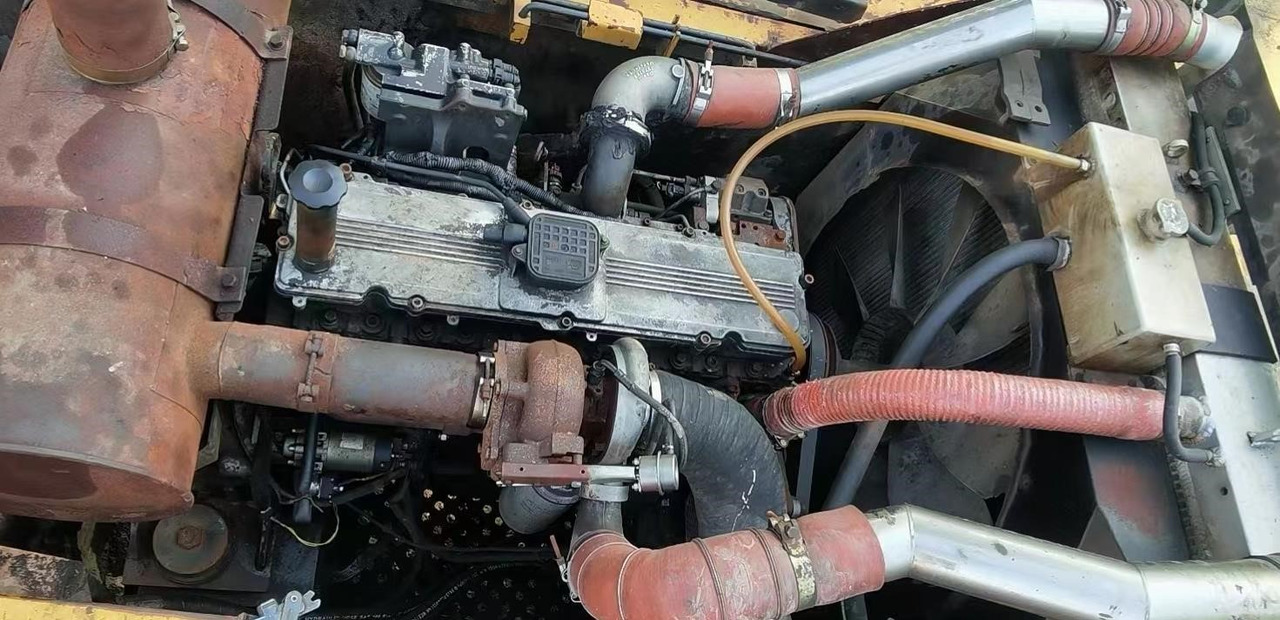 CUMMINS QSL8.9 - محرك - حفارة: صورة 1 CUMMINS QSL8.9 - محرك - حفارة: صورة 1