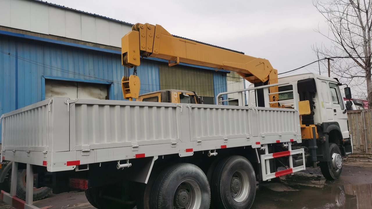 HOWO 371 - شاحنة كرين: صورة 2 HOWO 371 - شاحنة كرين: صورة 2