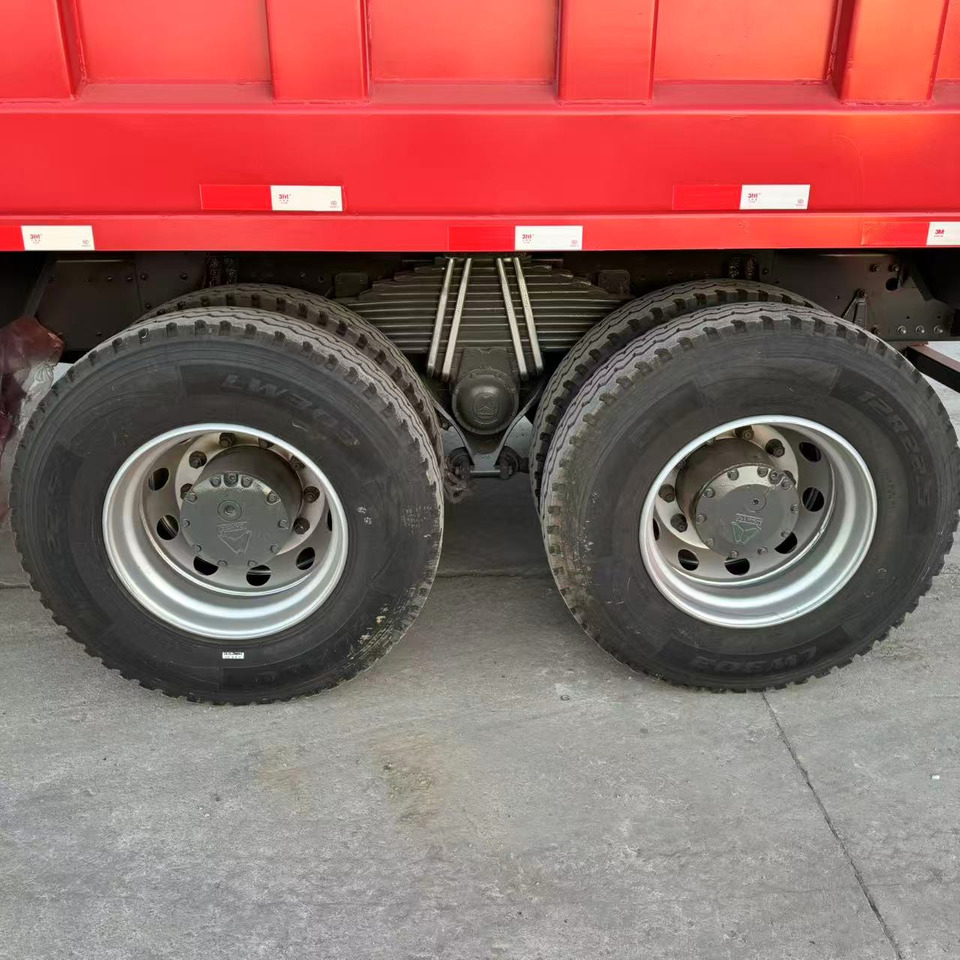 HOWO HOWO 371  6*4  dump truck - شاحنة قلاب: صورة 4 HOWO HOWO 371  6*4  dump truck - شاحنة قلاب: صورة 4