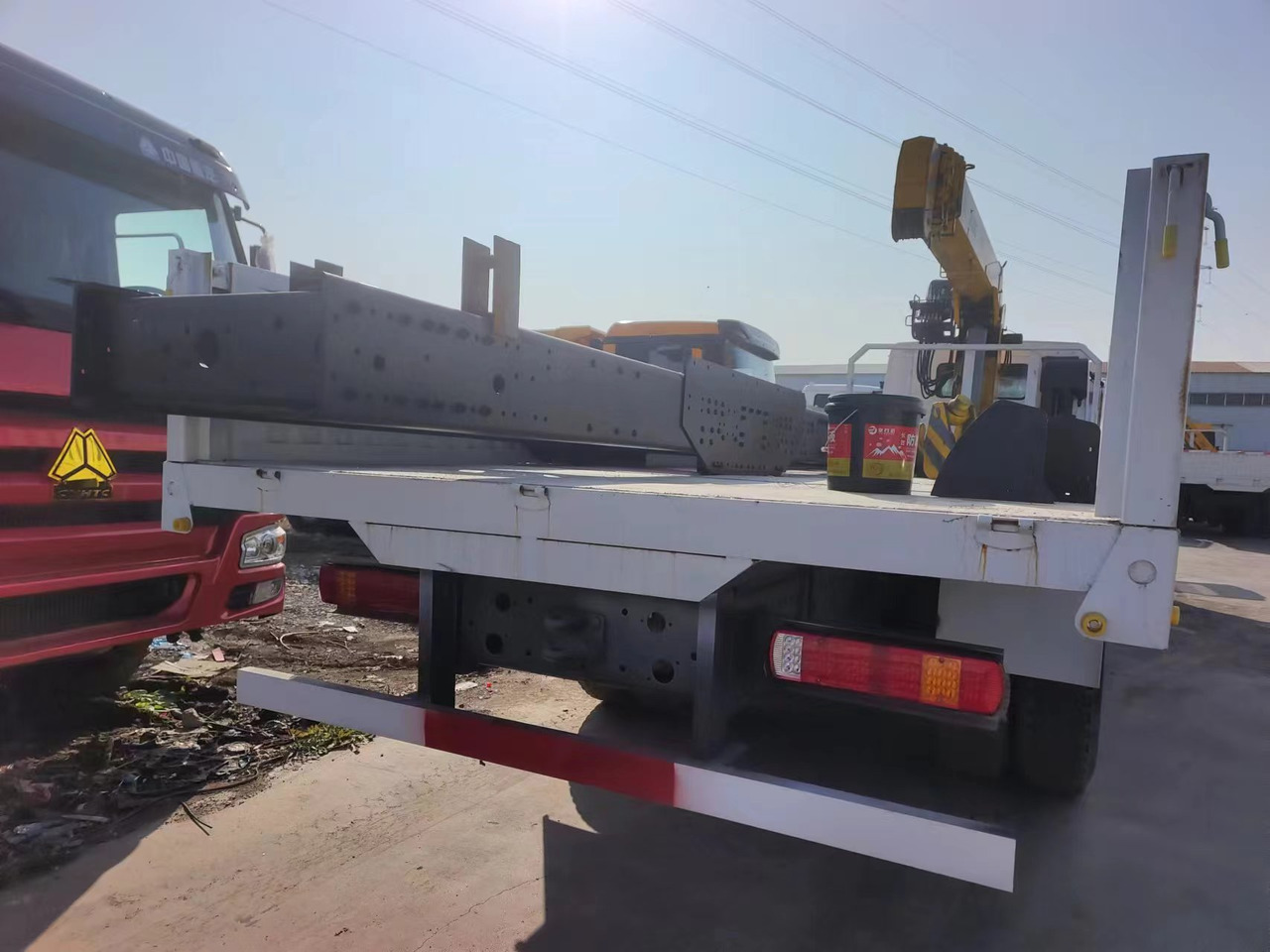 HOWO HOWO 371 chassis,10 TONS crane truck - شاحنة كرين: صورة 3 HOWO HOWO 371 chassis,10 TONS crane truck - شاحنة كرين: صورة 3