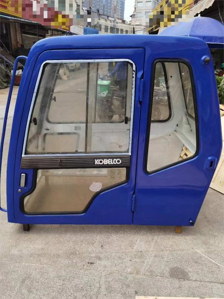 KOBELCO SK200-3 - كابينة - حفارة: صورة 1 KOBELCO SK200-3 - كابينة - حفارة: صورة 1