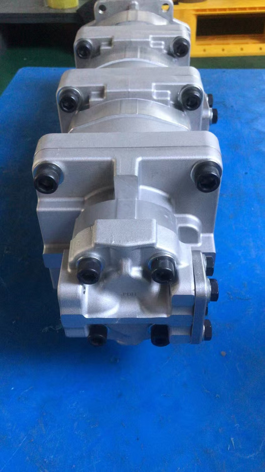 KOMATSU 705-56-34180 - مضخة هيدروليكية - حفارة: صورة 1 KOMATSU 705-56-34180 - مضخة هيدروليكية - حفارة: صورة 1