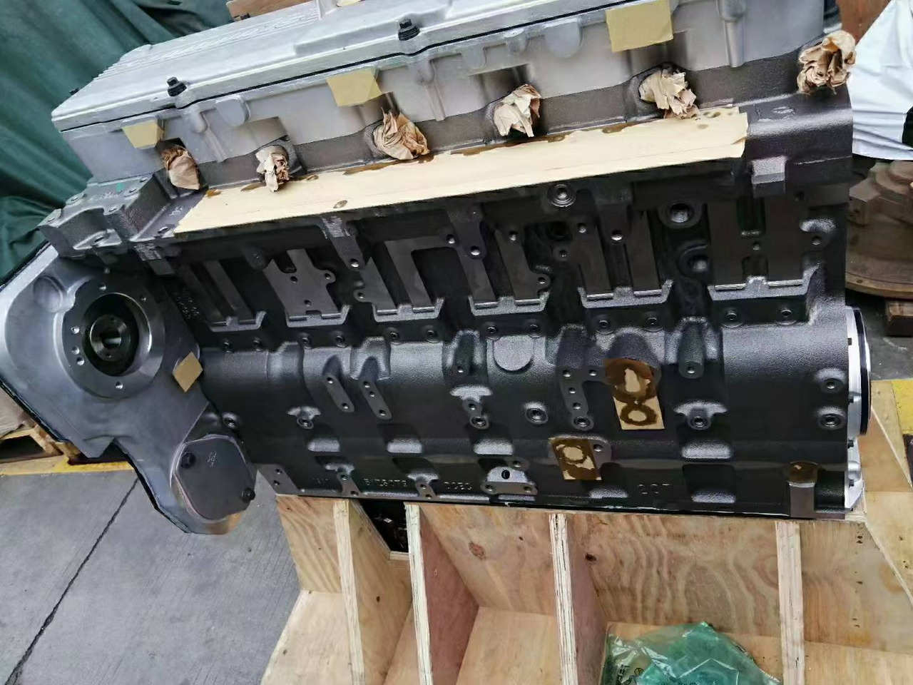 KOMATSU KOMATSU 6D114 CUMMINS QSC8.3 - حاجز الاسطوانة - حفارة: صورة 4 KOMATSU KOMATSU 6D114 CUMMINS QSC8.3 - حاجز الاسطوانة - حفارة: صورة 4