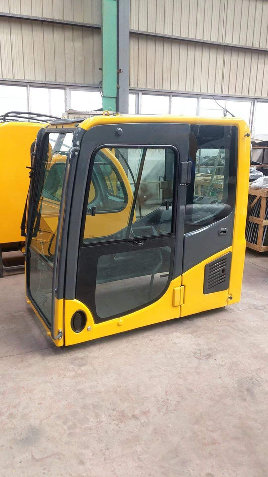 KOMATSU PC 210-8 - كابينة - حفارة: صورة 4 KOMATSU PC 210-8 - كابينة - حفارة: صورة 4