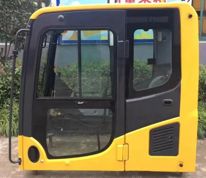 KOMATSU PC200-8 - كابينة - حفارة: صورة 2 KOMATSU PC200-8 - كابينة - حفارة: صورة 2