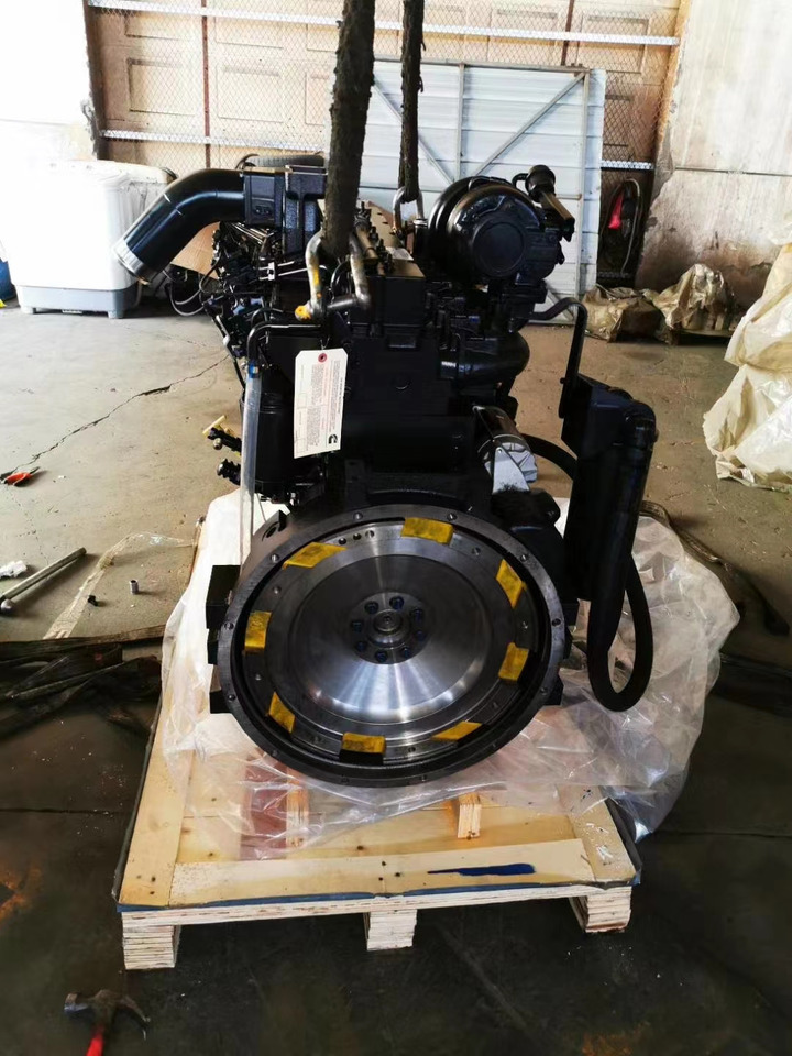 KOMATSU SAA6D114E - محرك - حفارة: صورة 2 KOMATSU SAA6D114E - محرك - حفارة: صورة 2