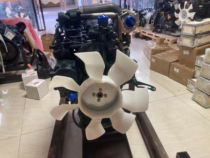 KUBOTA V3800 - محرك - جرار السحب الكهربائي: صورة 2 KUBOTA V3800 - محرك - جرار السحب الكهربائي: صورة 2