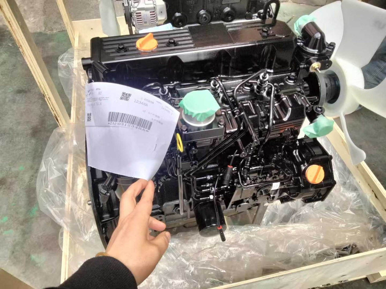 YANMAR 4TNE98 - محرك - حفارة: صورة 5 YANMAR 4TNE98 - محرك - حفارة: صورة 5
