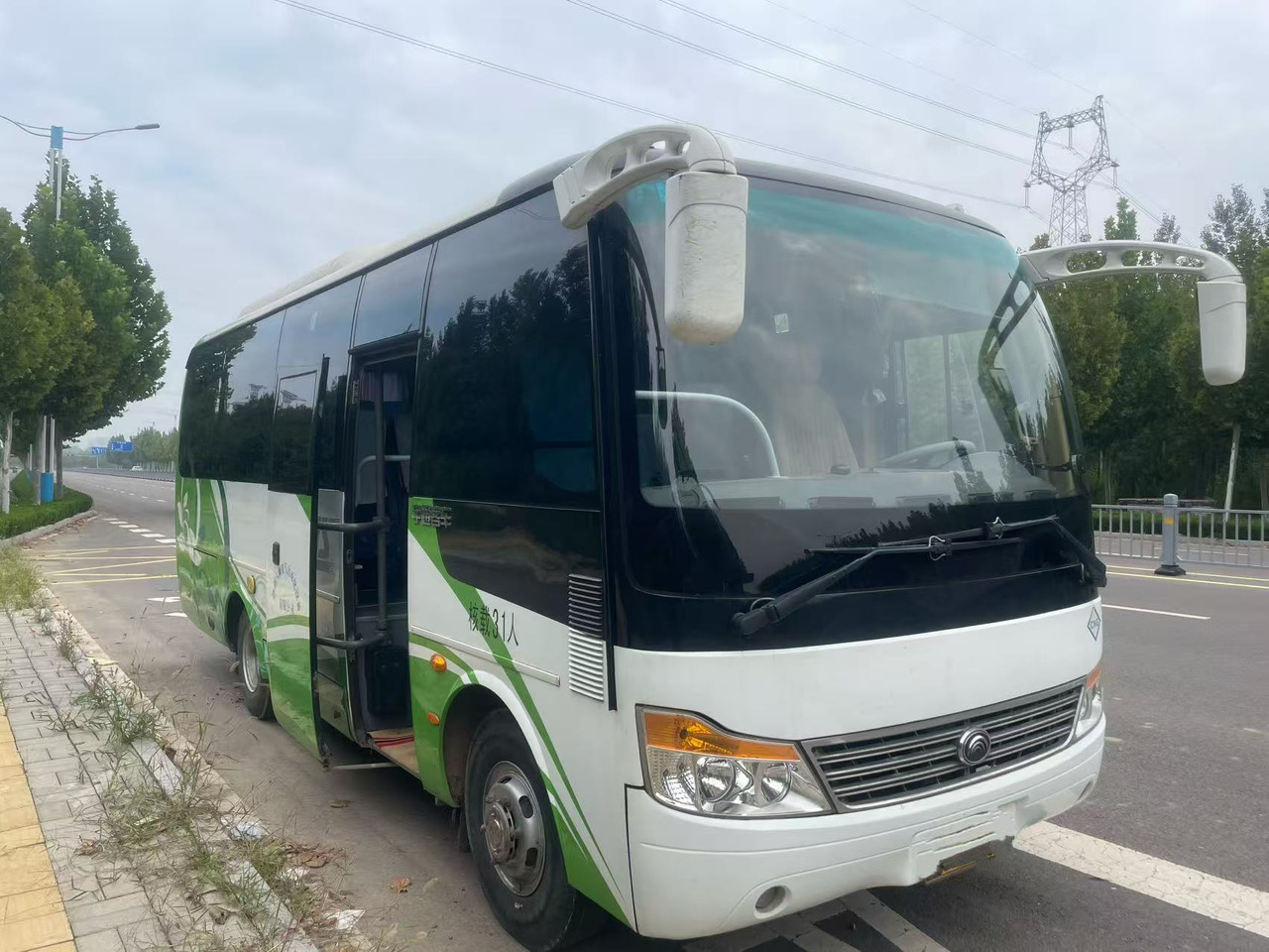 YUTONG 31 seats ZK6852HNG2 - مركبة كوتش: صورة 3 YUTONG 31 seats ZK6852HNG2 - مركبة كوتش: صورة 3