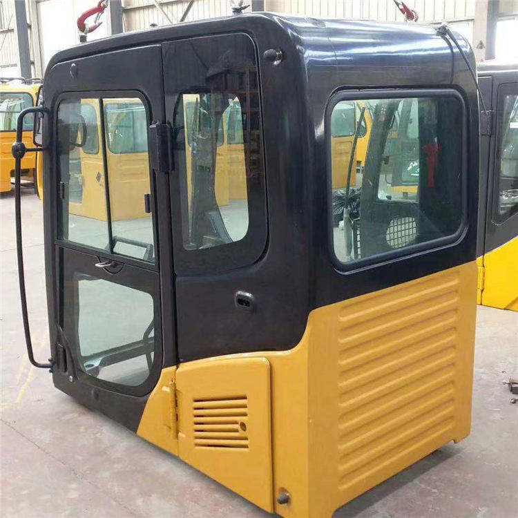 Komatsu PC130-7 PC110-7 PC120-7 PC200-7 - كابينة - حفارة: صورة 2 Komatsu PC130-7 PC110-7 PC120-7 PC200-7 - كابينة - حفارة: صورة 2