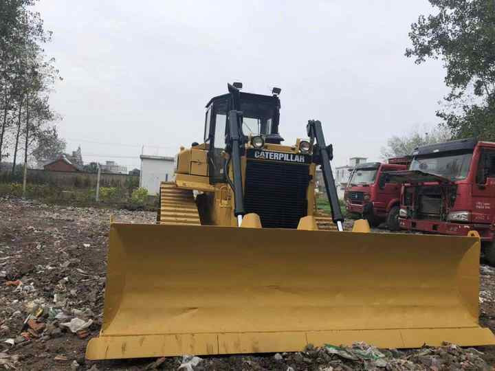 CAT High Quality Used Machinery , Original D6h Cat Bulldozer , Winch Attached Cat Bulldozer - جرافة: صورة 3 CAT High Quality Used Machinery , Original D6h Cat Bulldozer , Winch Attached Cat Bulldozer - جرافة: صورة 3