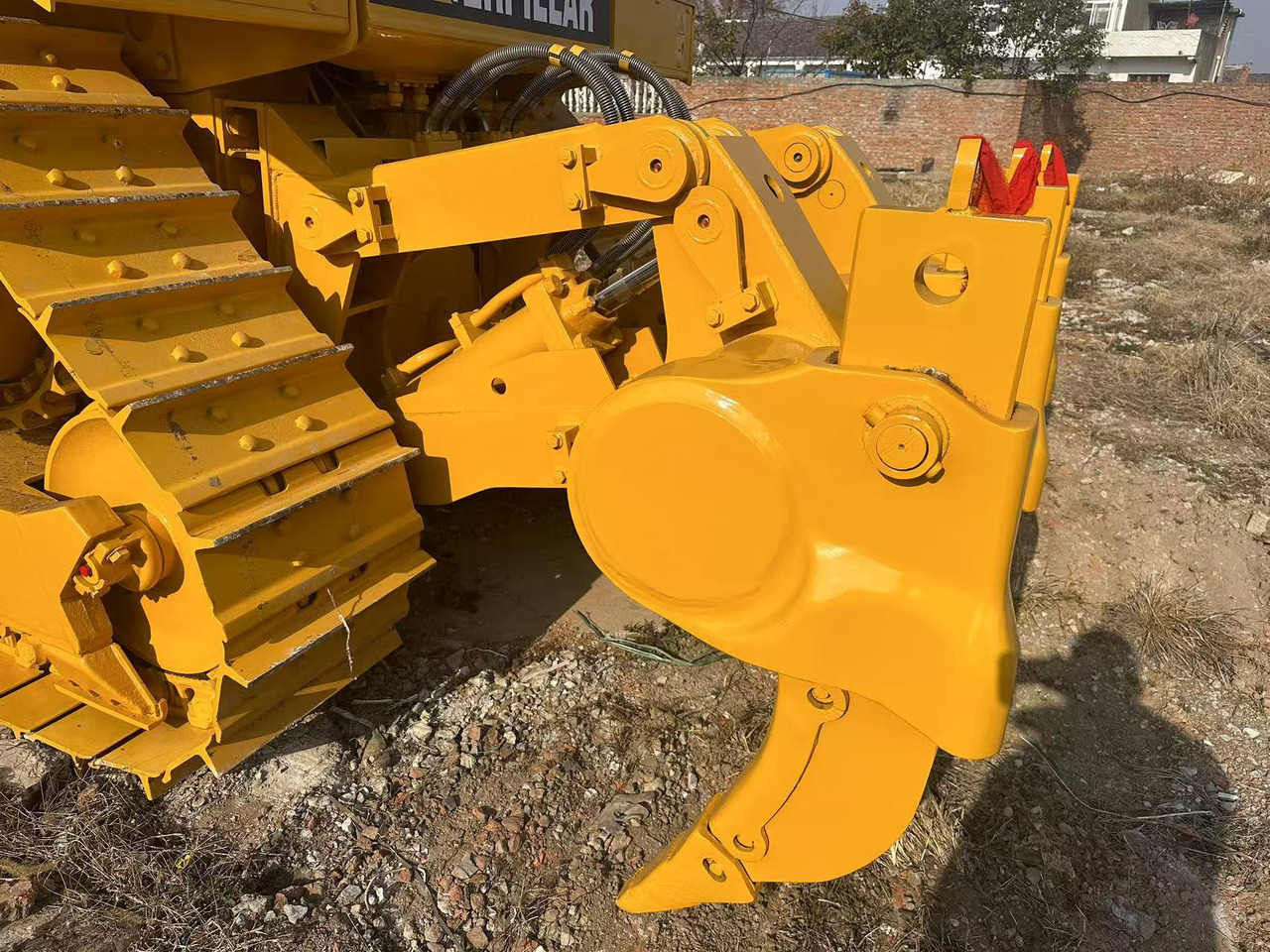 CATERPILLAR High Quality Hotsale CAT D8R - آلات البناء: صورة 4 CATERPILLAR High Quality Hotsale CAT D8R - آلات البناء: صورة 4