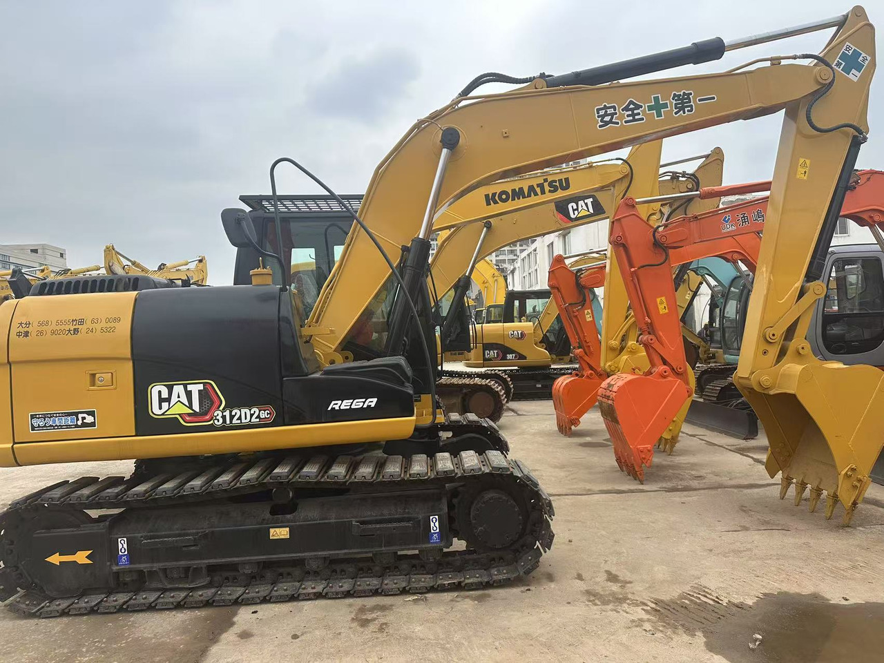 CRAWLER EXCAVATOR Used Caterpillar Cat312D2 Excavator Original Japan Heavy Machinery Caterpillar 312D2 Excavator for Sale - حفار زحاف: صورة 1 CRAWLER EXCAVATOR Used Caterpillar Cat312D2 Excavator Original Japan Heavy Machinery Caterpillar 312D2 Excavator for Sale - حفار زحاف: صورة 1