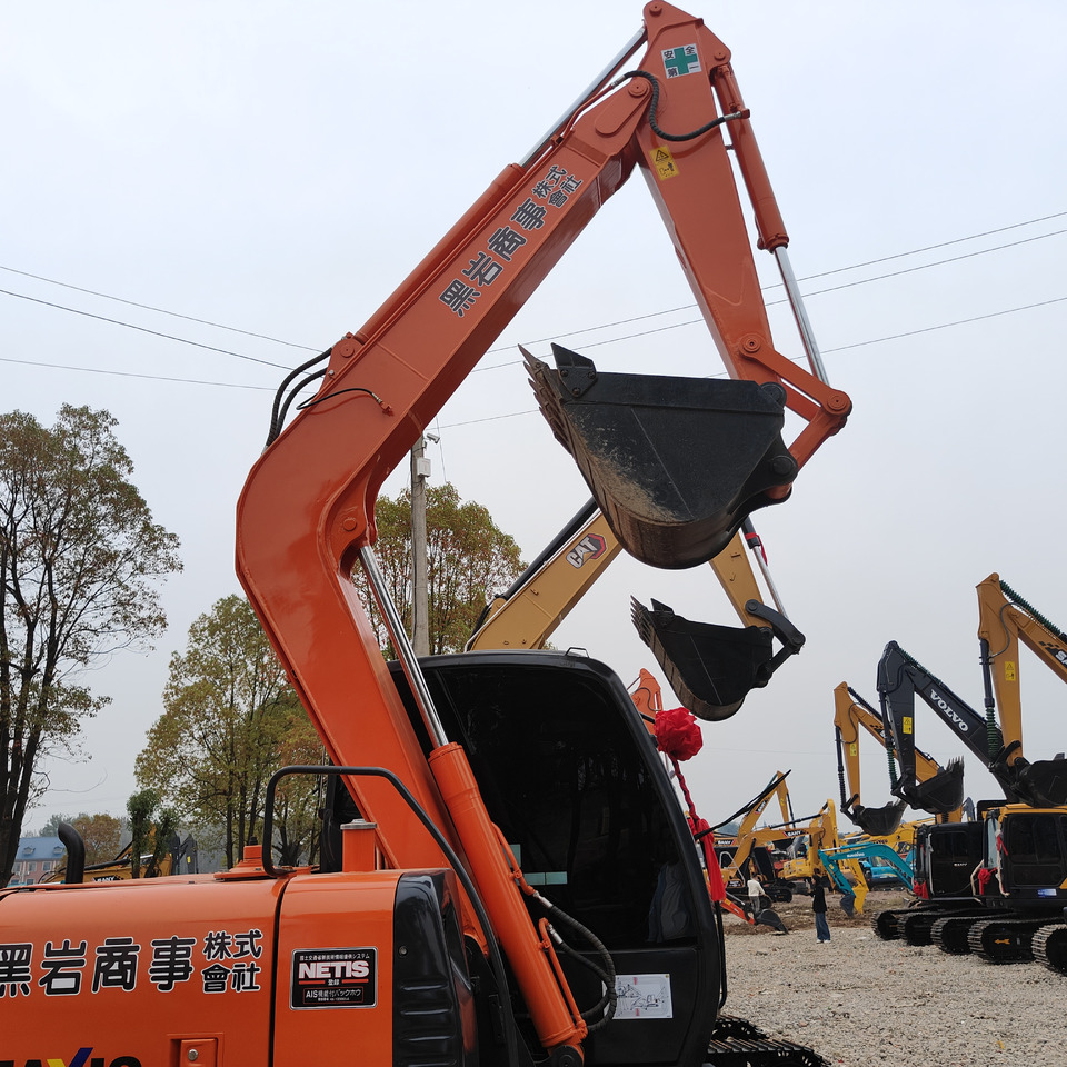 CRAWLER EXCAVATOR Used Hitachi ZX70 Excavator for Sale - Low Hours - حفارة مُصَّغرة: صورة 4 CRAWLER EXCAVATOR Used Hitachi ZX70 Excavator for Sale - Low Hours - حفارة مُصَّغرة: صورة 4