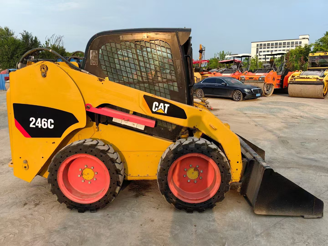 Excellent Quality CAT 246C Skid-steers Global Sale - شيول صغير: صورة 2 Excellent Quality CAT 246C Skid-steers Global Sale - شيول صغير: صورة 2