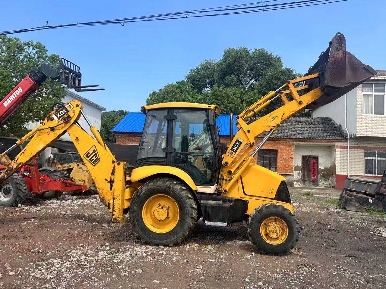 Good Condition Used Backhoe JCB 3CX - جرافة حفار: صورة 1 Good Condition Used Backhoe JCB 3CX - جرافة حفار: صورة 1