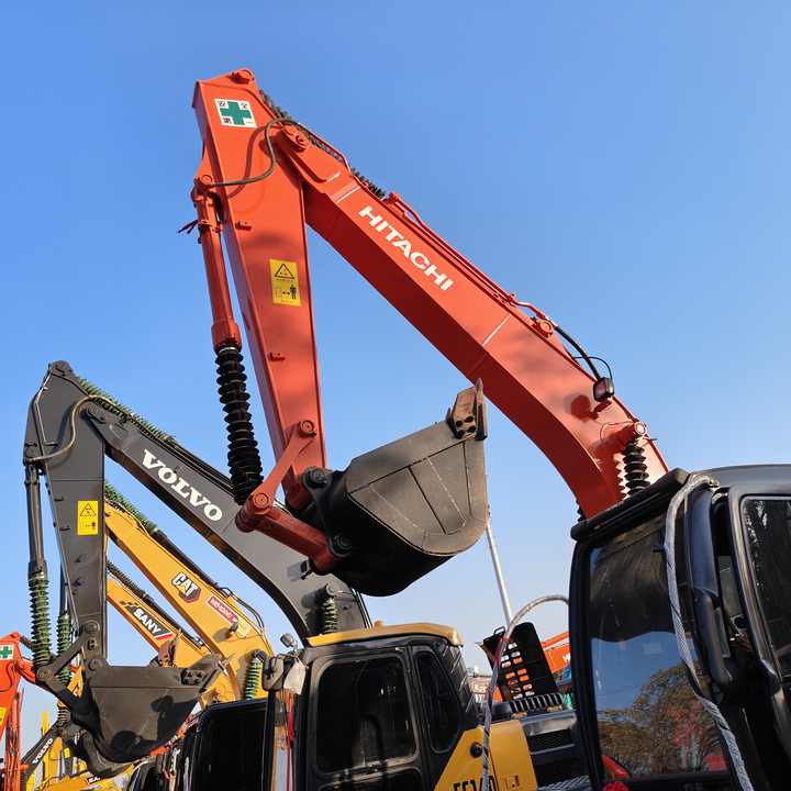 Japan Original Hitachi ZX130 Crawler Excavator Perfect for Various Projects Available Used Excavators for Sale - حفار زحاف: صورة 1 Japan Original Hitachi ZX130 Crawler Excavator Perfect for Various Projects Available Used Excavators for Sale - حفار زحاف: صورة 1
