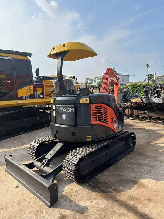 Mini 3-Ton Excavator used Hitachi ZX30 excavator with Excellent Performance and Low Price for sale! - حفارة: صورة 4 Mini 3-Ton Excavator used Hitachi ZX30 excavator with Excellent Performance and Low Price for sale! - حفارة: صورة 4