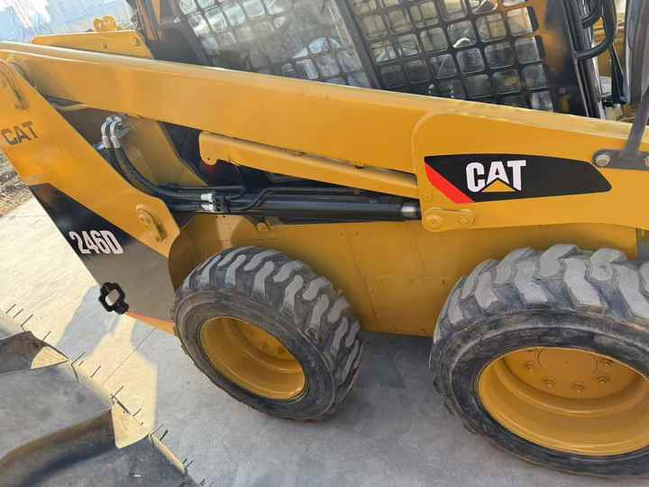 Second Hand Cheap Caterpillar CAT246D with Perfect Function Mini Skid Steers Used Cat246c 246D Backhoe Loader on Sale - شيول صغير: صورة 3 Second Hand Cheap Caterpillar CAT246D with Perfect Function Mini Skid Steers Used Cat246c 246D Backhoe Loader on Sale - شيول صغير: صورة 3