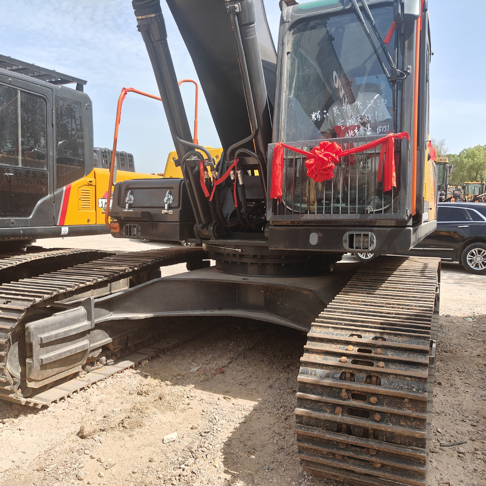 Second-hand Used Excavator VOLVO EC290 BIG - حفار زحاف: صورة 1 Second-hand Used Excavator VOLVO EC290 BIG - حفار زحاف: صورة 1