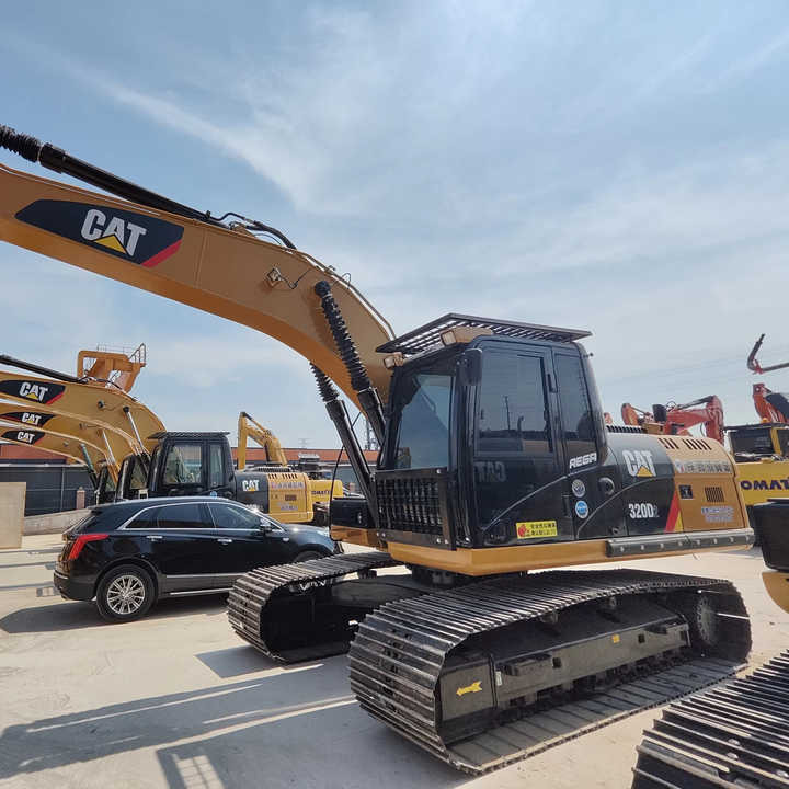 USED CAT 320 Excavator with Wide Track Shoe for Sale - حفار زحاف: صورة 1 USED CAT 320 Excavator with Wide Track Shoe for Sale - حفار زحاف: صورة 1