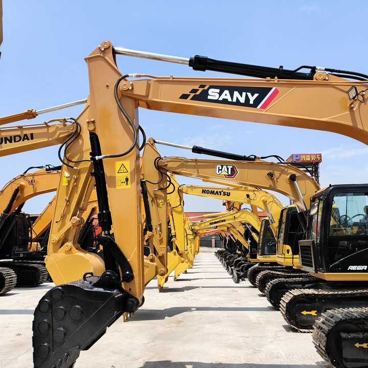 USED Chinese Brand Sany 155c Excavator with Good Condition for Sale - حفار زحاف: صورة 3 USED Chinese Brand Sany 155c Excavator with Good Condition for Sale - حفار زحاف: صورة 3