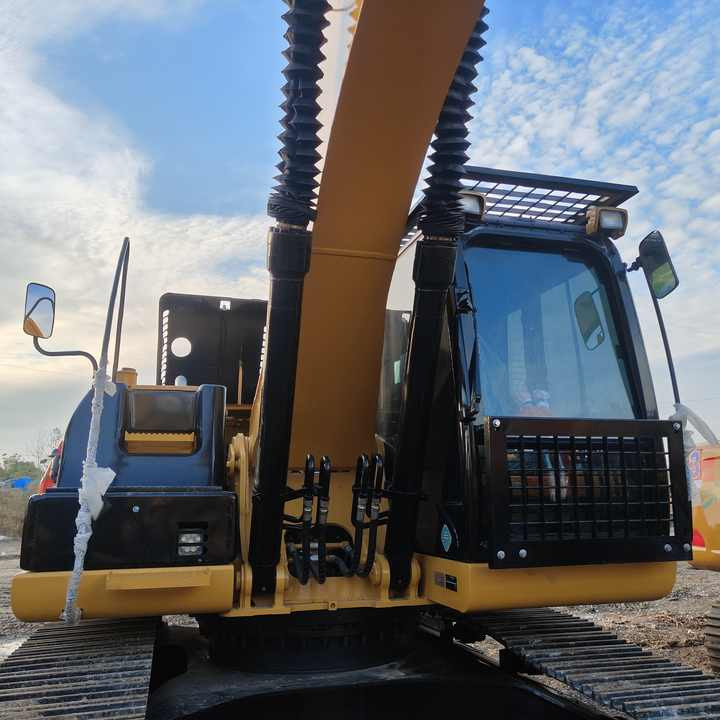 USED Construction Caterpillar Cat 330D Excavator Earthmoving Machinery Used CAT 320D 325D 330D Used Excavators - حفار زحاف: صورة 4 USED Construction Caterpillar Cat 330D Excavator Earthmoving Machinery Used CAT 320D 325D 330D Used Excavators - حفار زحاف: صورة 4