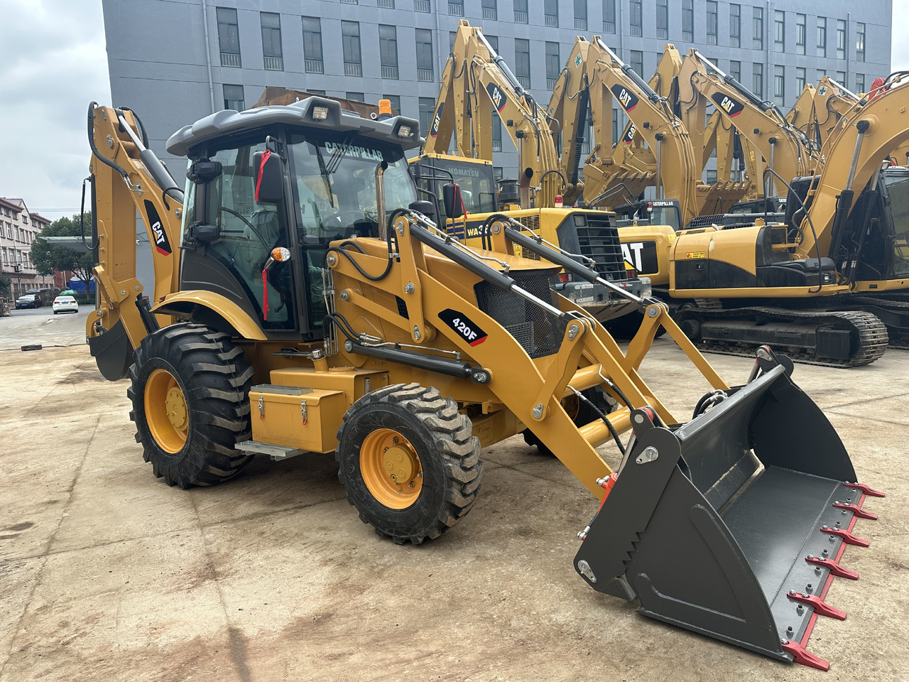 Used Backhoe High Quality CAT 420F - جرافة حفار: صورة 5 Used Backhoe High Quality CAT 420F - جرافة حفار: صورة 5