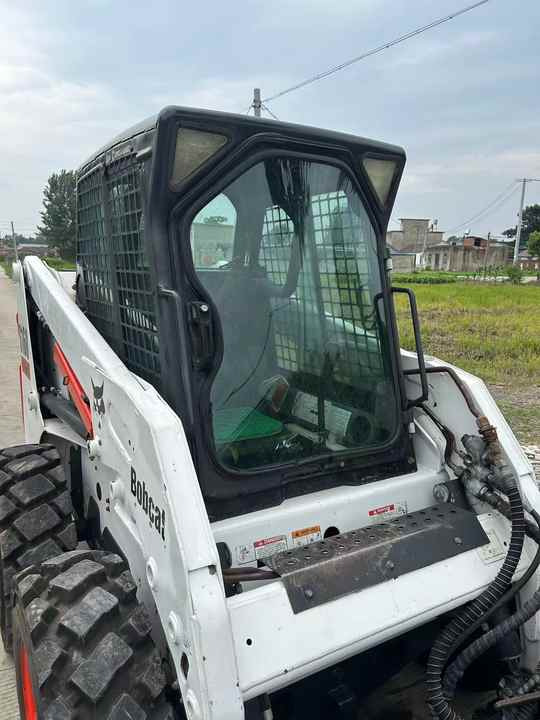 Used Bob Cat Bob Cat S160 Used Mini Skid Steer Wheel Loader Multifunctional Track Loaders Bobcat S160 2.7 Ton - اللودر بعجل: صورة 2 Used Bob Cat Bob Cat S160 Used Mini Skid Steer Wheel Loader Multifunctional Track Loaders Bobcat S160 2.7 Ton - اللودر بعجل: صورة 2