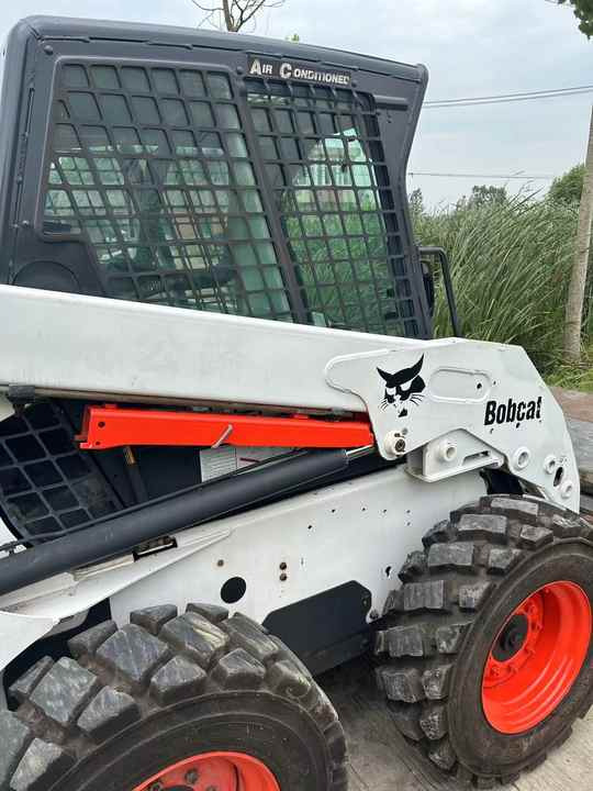 Used Bob Cat Bob Cat S160 Used Mini Skid Steer Wheel Loader Multifunctional Track Loaders Bobcat S160 2.7 Ton - اللودر بعجل: صورة 3 Used Bob Cat Bob Cat S160 Used Mini Skid Steer Wheel Loader Multifunctional Track Loaders Bobcat S160 2.7 Ton - اللودر بعجل: صورة 3