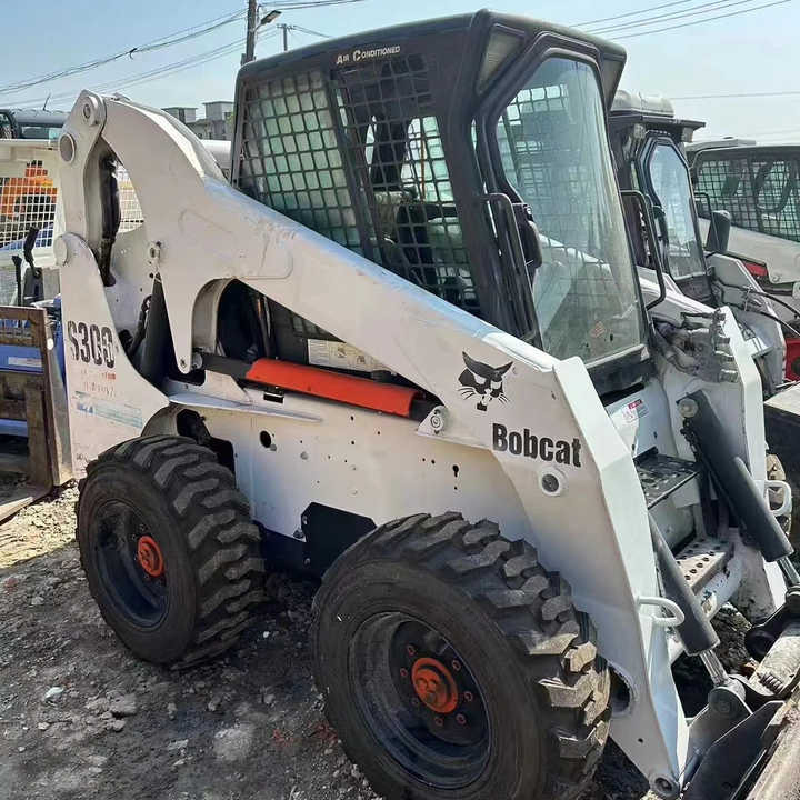 Used Bob Cat Bob Cat S300 Used Skid Steer Wheel Loader Multifunctional Track Loaders Bobcat - اللودر بعجل: صورة 1 Used Bob Cat Bob Cat S300 Used Skid Steer Wheel Loader Multifunctional Track Loaders Bobcat - اللودر بعجل: صورة 1