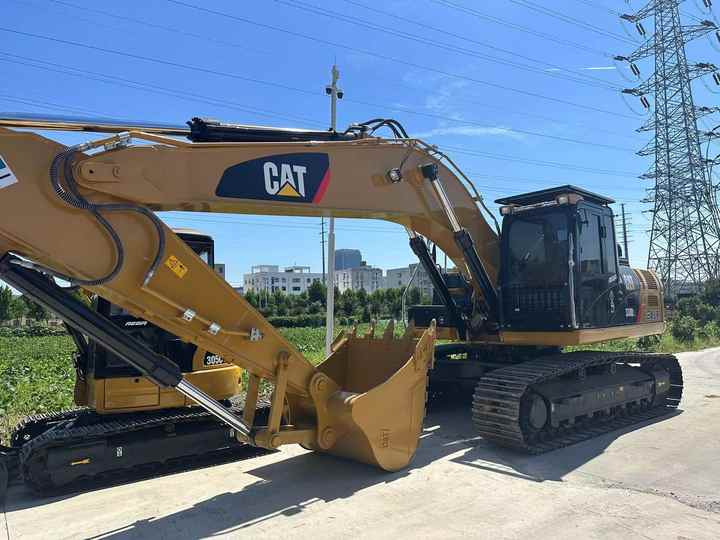 Used Caterpillar 330D2L Crawler Excavator Foe Sale - حفارة: صورة 2 Used Caterpillar 330D2L Crawler Excavator Foe Sale - حفارة: صورة 2
