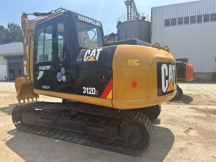 Used Caterpillar Cat312D2 Excavator Original Japan Heavy Machinery Caterpillar 312D2 Excavator for Sale - حفار زحاف: صورة 4 Used Caterpillar Cat312D2 Excavator Original Japan Heavy Machinery Caterpillar 312D2 Excavator for Sale - حفار زحاف: صورة 4