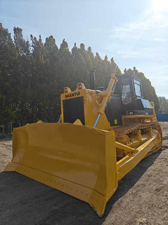 Used Construction Machinery Shantui SD32 Bulldozer for Sales S Econd-hand SD22 32 Bulldozer Crawler Type Bulldozer Price Lower - جرافة: صورة 5 Used Construction Machinery Shantui SD32 Bulldozer for Sales S Econd-hand SD22 32 Bulldozer Crawler Type Bulldozer Price Lower - جرافة: صورة 5