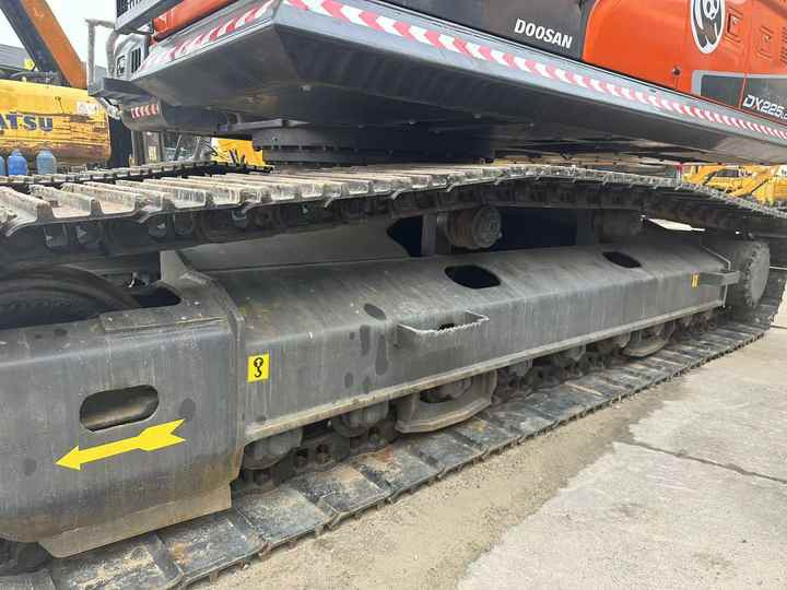 Used Digger Doosan DX225LC-9T Construction Machinery Construction Digger Used Doosan DX225LC-9T Cheap Excavator - حفار زحاف: صورة 4 Used Digger Doosan DX225LC-9T Construction Machinery Construction Digger Used Doosan DX225LC-9T Cheap Excavator - حفار زحاف: صورة 4