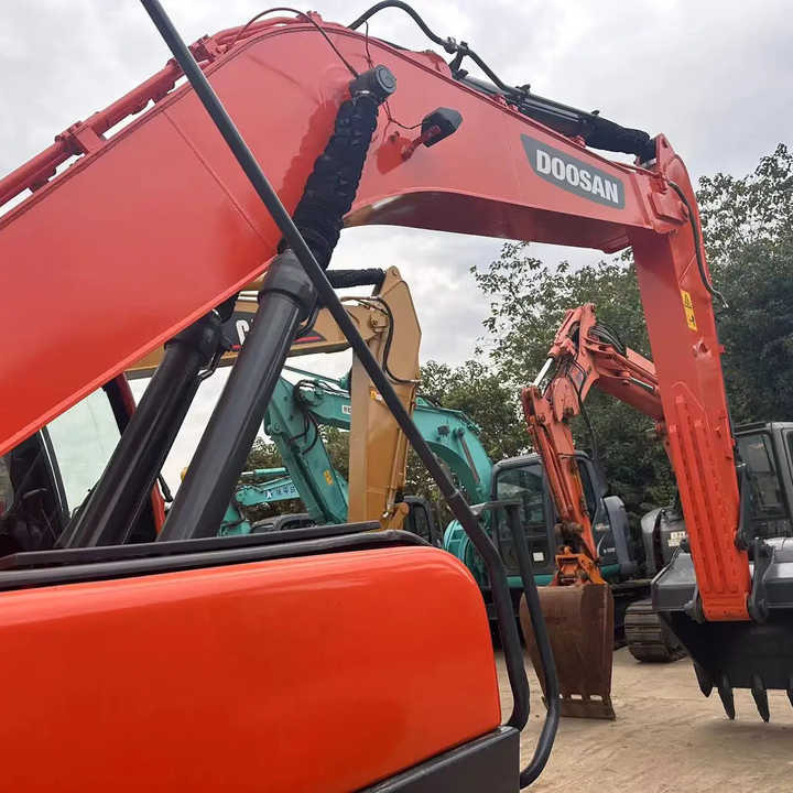 Used Excavator Doosan DX225LC-9 Excavators Mini Equipment Earth Moving Machinery Doosan Digger Excavator for Sale - حفار زحاف: صورة 3 Used Excavator Doosan DX225LC-9 Excavators Mini Equipment Earth Moving Machinery Doosan Digger Excavator for Sale - حفار زحاف: صورة 3