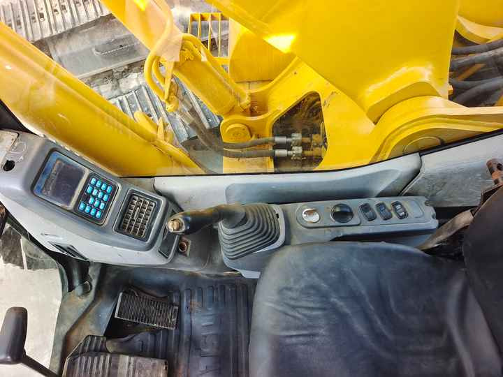 Used Good Quality Japan Original PC200-7 in Good Condition PC200-7 Komatsu - حفار زحاف: صورة 4 Used Good Quality Japan Original PC200-7 in Good Condition PC200-7 Komatsu - حفار زحاف: صورة 4