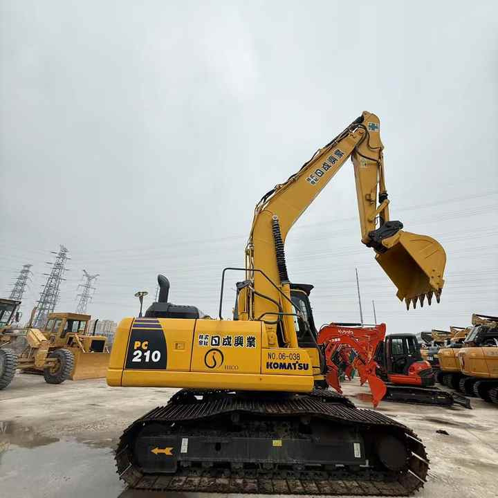 Used Good Quality Japan Original PC210-8 in Good Condition PC210-8 Komatsu - حفار زحاف: صورة 3 Used Good Quality Japan Original PC210-8 in Good Condition PC210-8 Komatsu - حفار زحاف: صورة 3