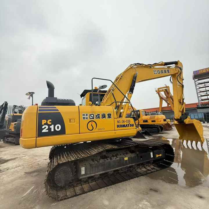 حفار زحاف Used Good Quality Japan Original PC210-8 in Good Condition PC210-8 Komatsu: صورة 6 حفار زحاف Used Good Quality Japan Original PC210-8 in Good Condition PC210-8 Komatsu: صورة 6