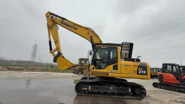 Used Good Quality Japan Original PC210-8 in Good Condition PC210-8 Komatsu - حفار زحاف: صورة 5 Used Good Quality Japan Original PC210-8 in Good Condition PC210-8 Komatsu - حفار زحاف: صورة 5
