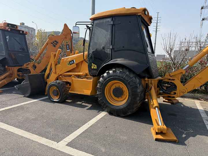 Used Hydraulic Backhoe Loader JCB3CX 7t in Good Condition Cheap Price in Stock Jcb 3cx 4cx 4cx Loader in Hefei for Sale - جرافة حفار: صورة 4 Used Hydraulic Backhoe Loader JCB3CX 7t in Good Condition Cheap Price in Stock Jcb 3cx 4cx 4cx Loader in Hefei for Sale - جرافة حفار: صورة 4