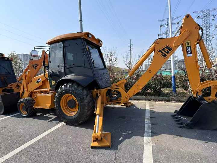 Used Hydraulic Backhoe Loader JCB3CX 7t in Good Condition Cheap Price in Stock Jcb 3cx 4cx 4cx Loader in Hefei for Sale - جرافة حفار: صورة 2 Used Hydraulic Backhoe Loader JCB3CX 7t in Good Condition Cheap Price in Stock Jcb 3cx 4cx 4cx Loader in Hefei for Sale - جرافة حفار: صورة 2