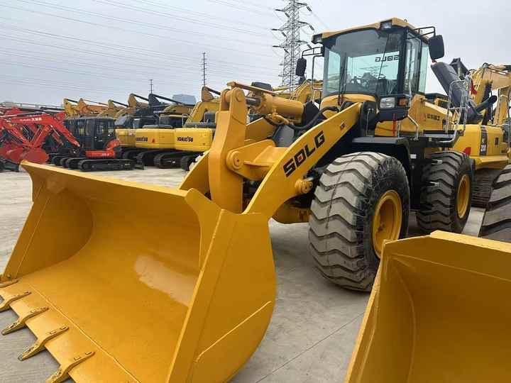 Used SDLG955F New Model Wheel Loader Second Hand Machine Popular Brand Sdlg Hydraulic Machinery - اللودر بعجل: صورة 4 Used SDLG955F New Model Wheel Loader Second Hand Machine Popular Brand Sdlg Hydraulic Machinery - اللودر بعجل: صورة 4
